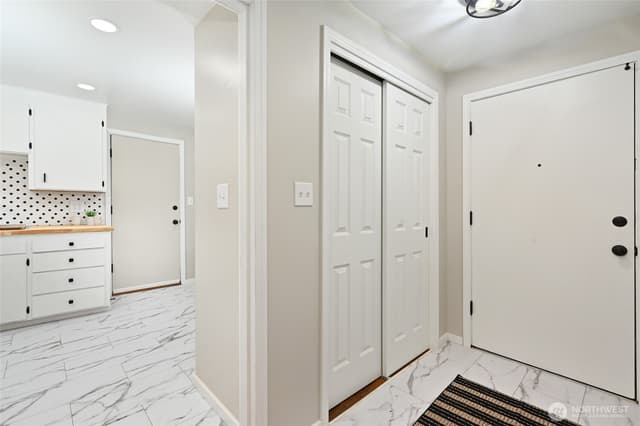 Property photo for 1135 S 204th Street, Seattle photo 5