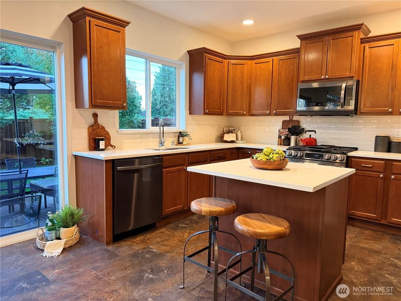 Property photo for 626 195th Street SE, Bothell photo 7