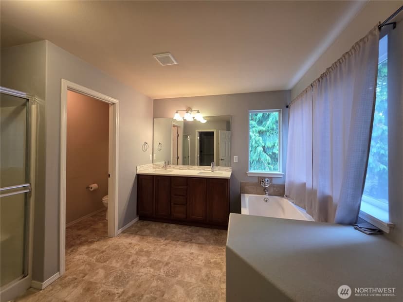Property photo for 18305 102nd Street Ct E, Bonney Lake photo 11
