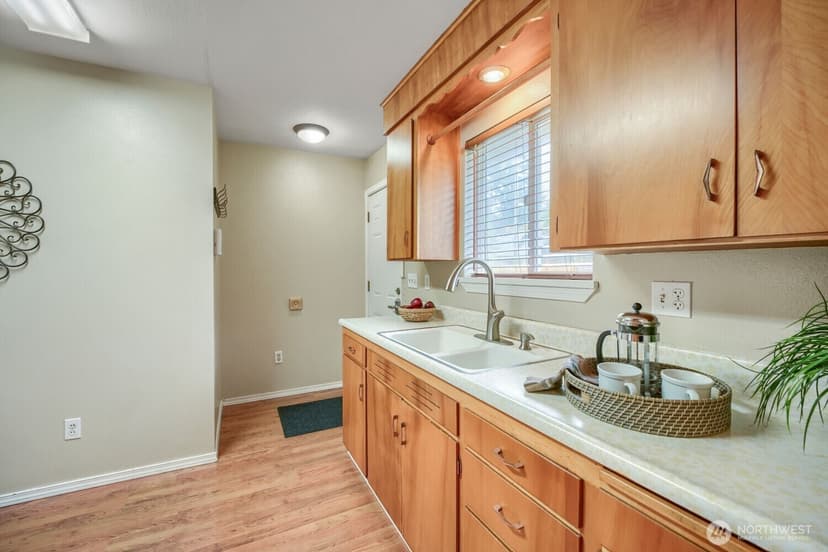 Property photo for 26216 108th Avenue SE, Kent photo 10