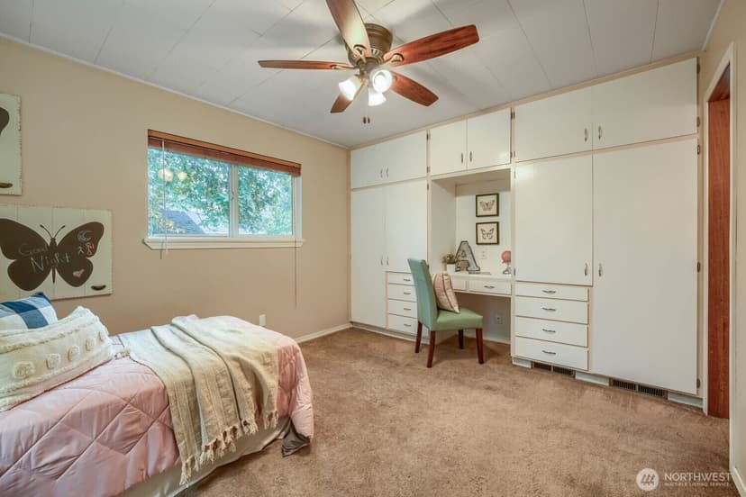 Property photo for 26216 108th Avenue SE, Kent photo 11