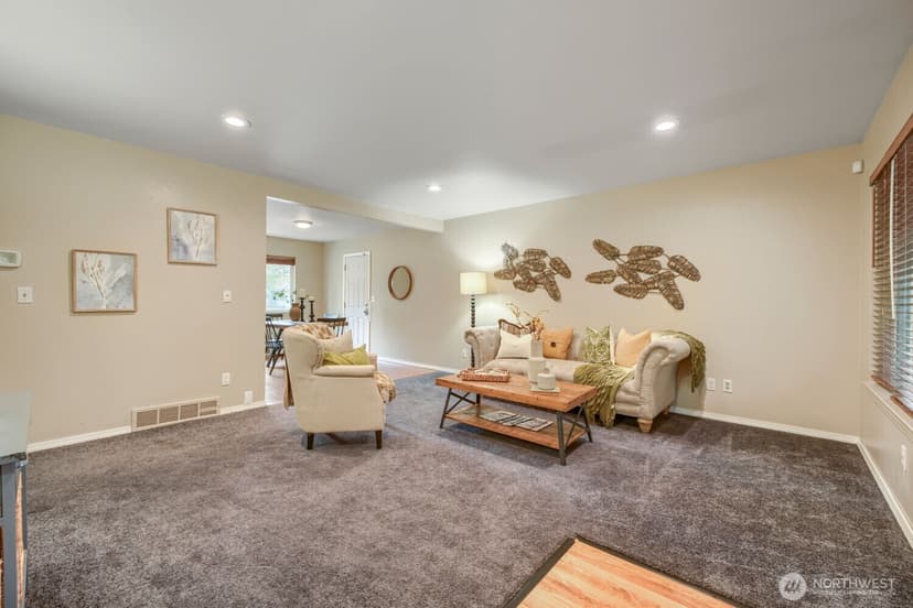 Property photo for 26216 108th Avenue SE, Kent photo 5