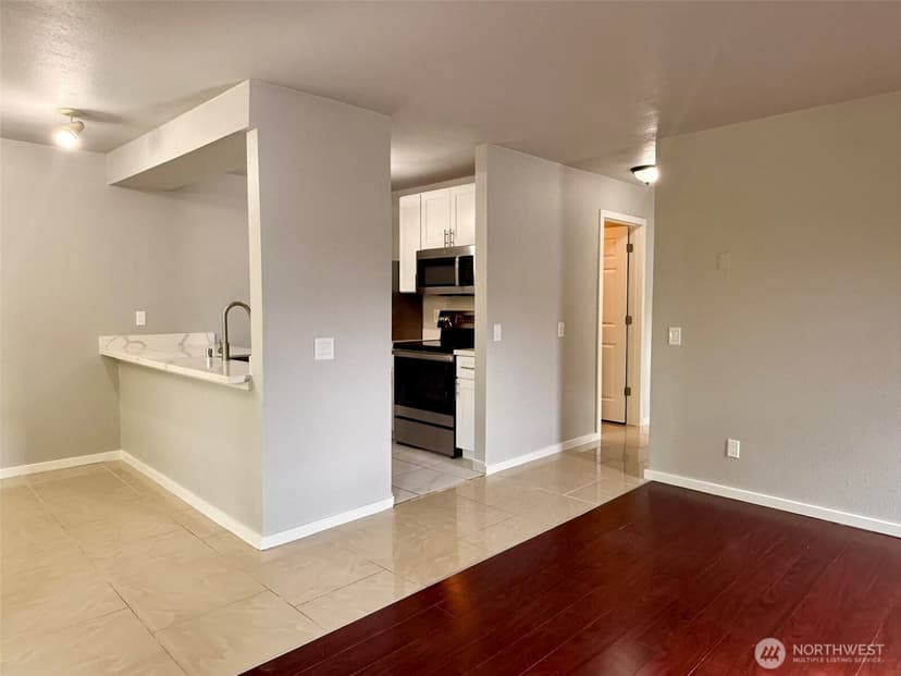 Property photo for 3233 NE 12th Street #215, Renton photo 4