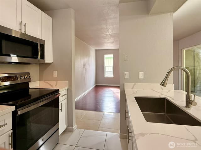 Property photo for 3233 NE 12th Street #215, Renton photo 5