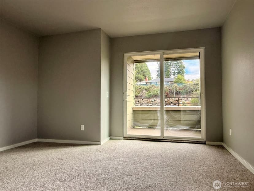 Property photo for 3233 NE 12th Street #215, Renton photo 6