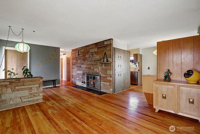 Property photo for 7767 Beacon Avenue S, Seattle photo 3