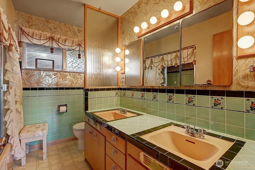 Property photo for 7767 Beacon Avenue S, Seattle photo 18