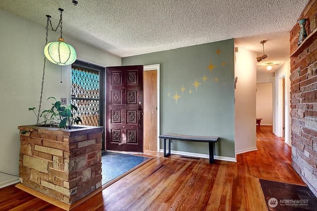 Property photo for 7767 Beacon Avenue S, Seattle photo 2