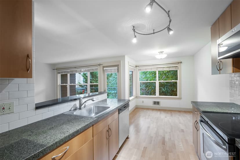 Property photo for 22910 90th Avenue W #E305, Edmonds photo 9