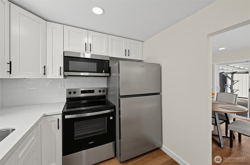 Property photo for 18806 SE 168th Street, Renton photo 8