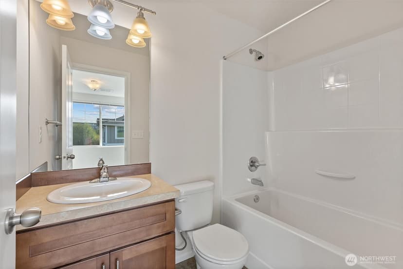 Property photo for 3347 30th Drive, Everett photo 12