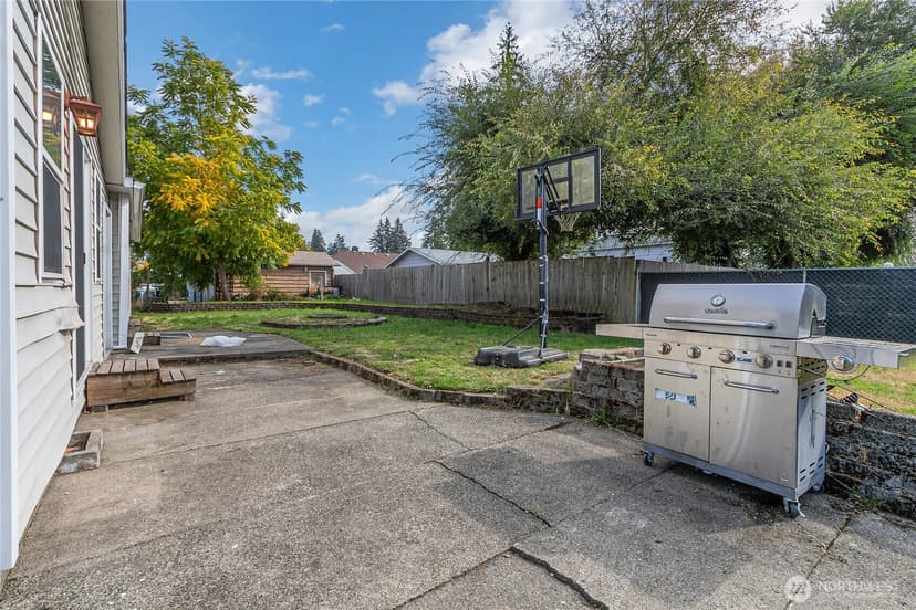 Property photo for 906 116th Street S, Tacoma photo 18