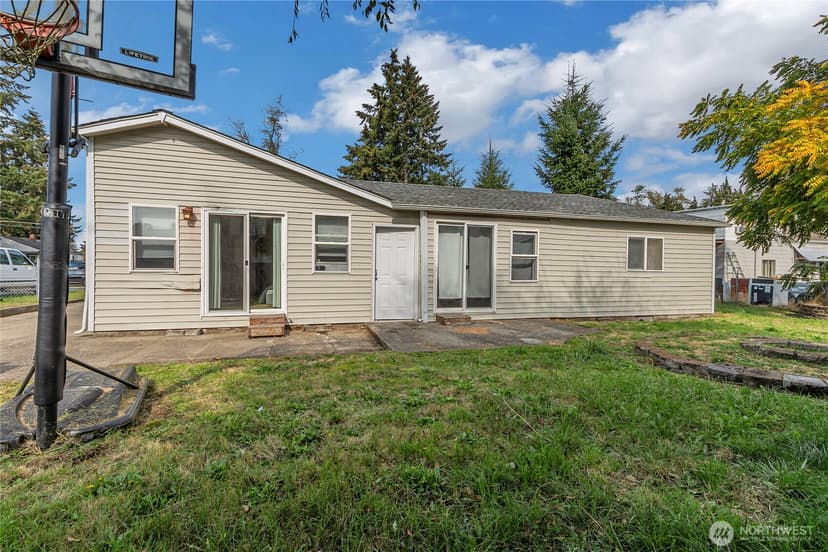 Property photo for 906 116th Street S, Tacoma photo 19