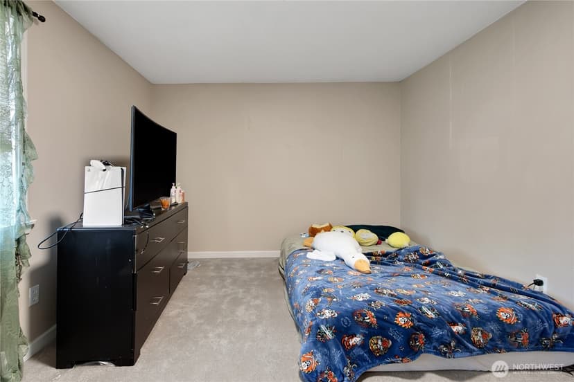 Property photo for 906 116th Street S, Tacoma photo 14