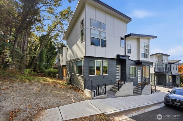 Property photo for 2809 Grand Street #4, Seattle