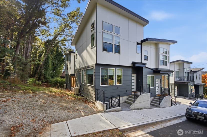 Property photo for 2809 Grand Street #4, Seattle