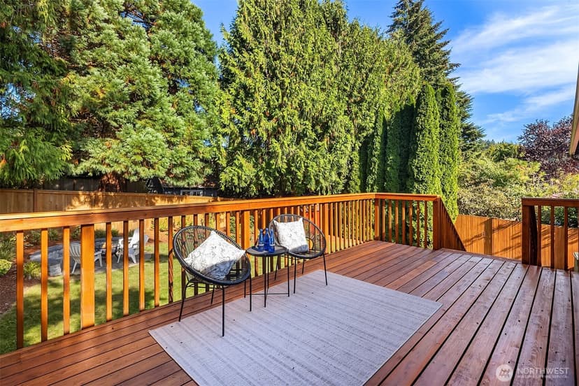 Property photo for 3008 NE 201st Place, Lake Forest Park photo 10