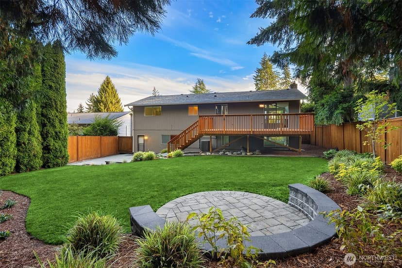 Property photo for 3008 NE 201st Place, Lake Forest Park photo 7