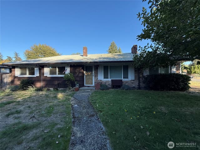Property photo for 20436 13th Avenue S, SeaTac photo 2