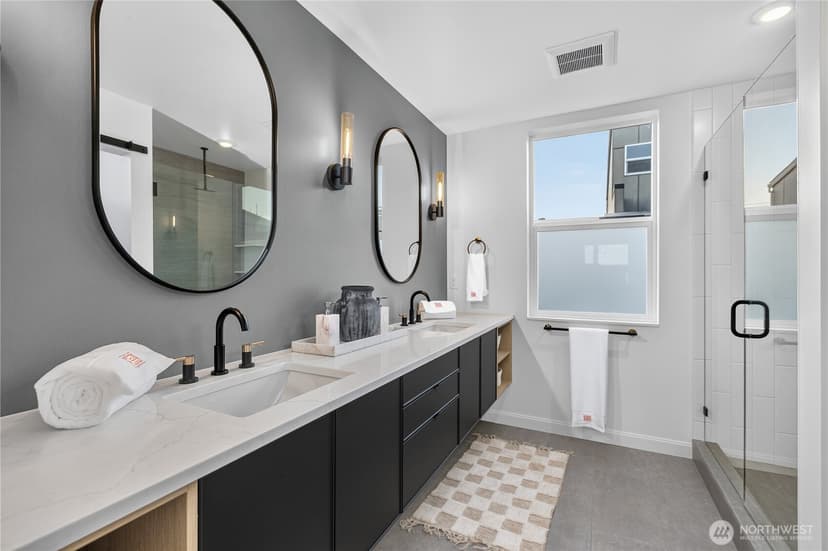 Property photo for 5011 Fauntleroy Way SW #B, Seattle photo 12