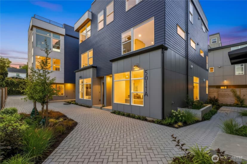 Property photo for 5011 Fauntleroy Way SW #B, Seattle