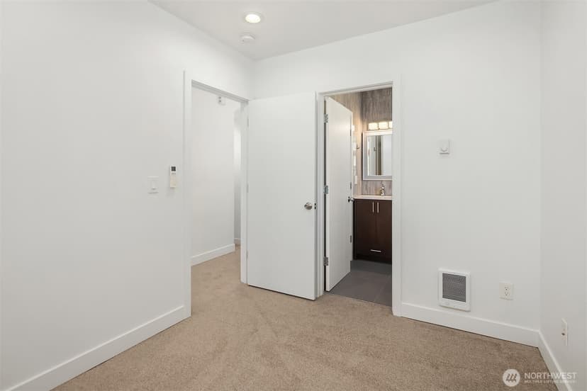Property photo for 3323 Martin Luther King Jr Way S, Seattle photo 11