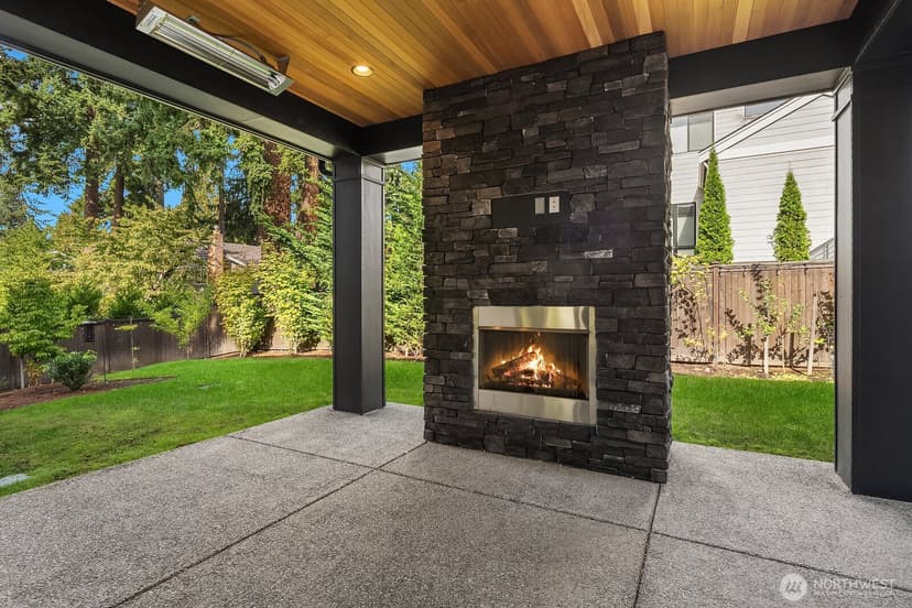 Property photo for 10668 SE 32nd Street, Bellevue photo 38