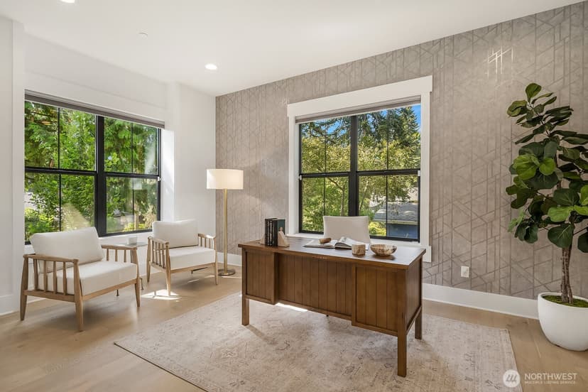 Property photo for 10668 SE 32nd Street, Bellevue photo 14
