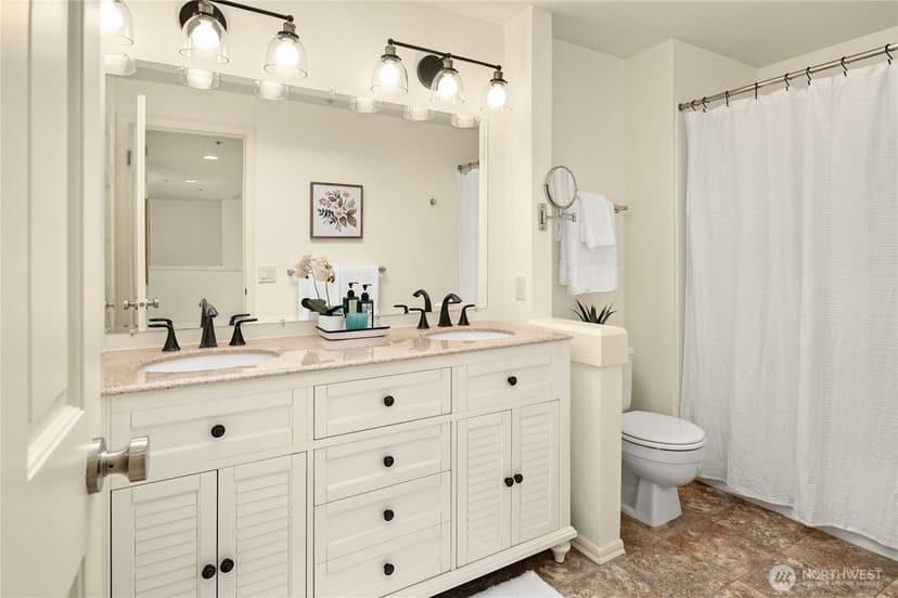 Property photo for 14220 SE 77th Street, Newcastle photo 21