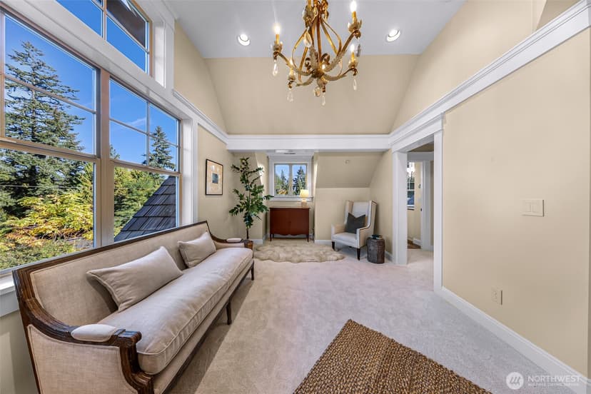 Property photo for 10222 NE 30th Place, Bellevue photo 22