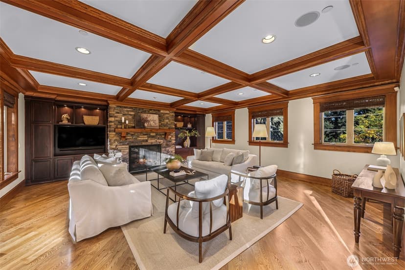 Property photo for 10222 NE 30th Place, Bellevue photo 13