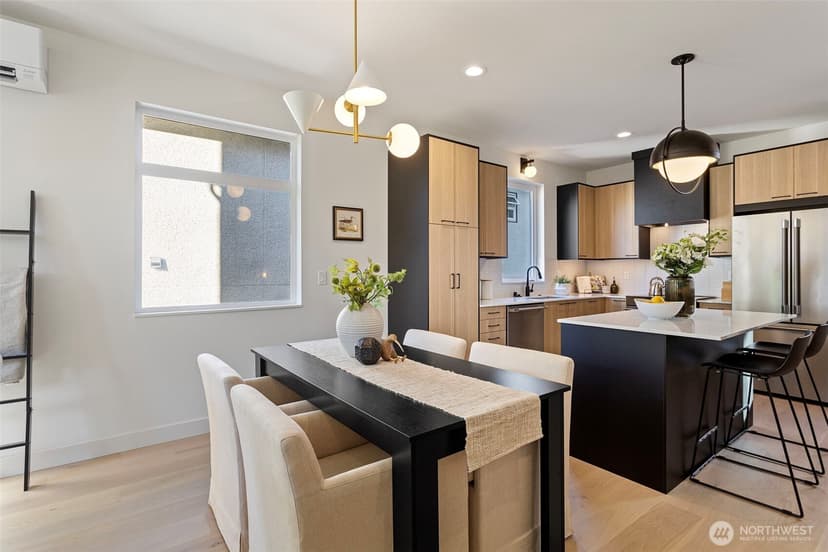 Property photo for 4434 Dayton Avenue N, Seattle photo 15
