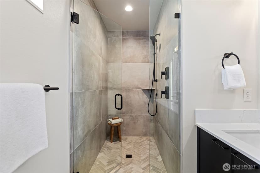 Property photo for 4434 Dayton Avenue N, Seattle photo 26