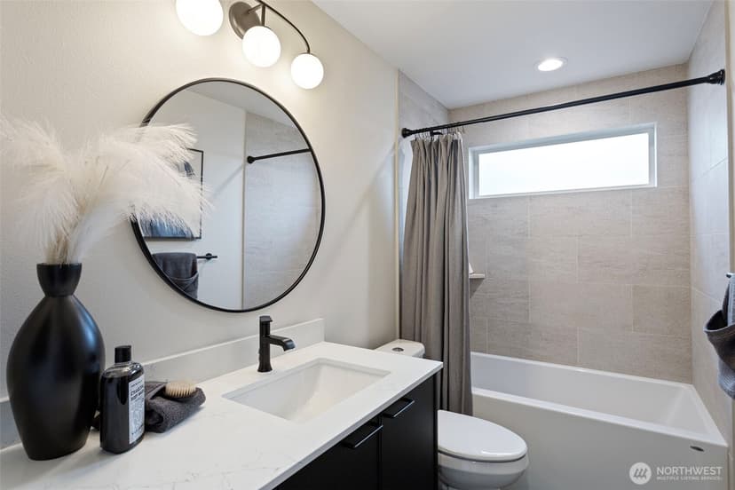 Property photo for 4434 Dayton Avenue N, Seattle photo 6