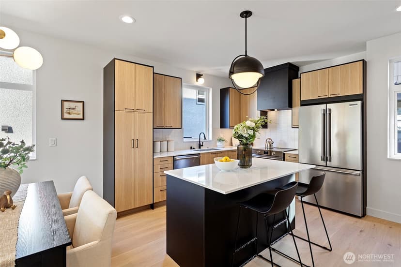 Property photo for 4434 Dayton Avenue N, Seattle photo 10