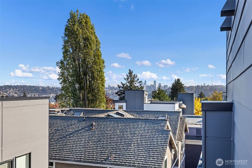 Property photo for 4434 Dayton Avenue N, Seattle photo 30