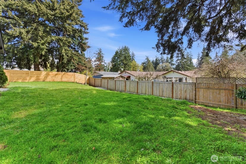 Property photo for 8102 Oakridge Drive SW, Lakewood photo 34