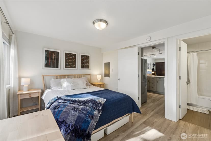 Property photo for 752 Bellevue Avenue E #204, Seattle photo 14