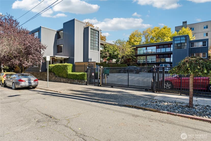 Property photo for 752 Bellevue Avenue E #204, Seattle photo 19