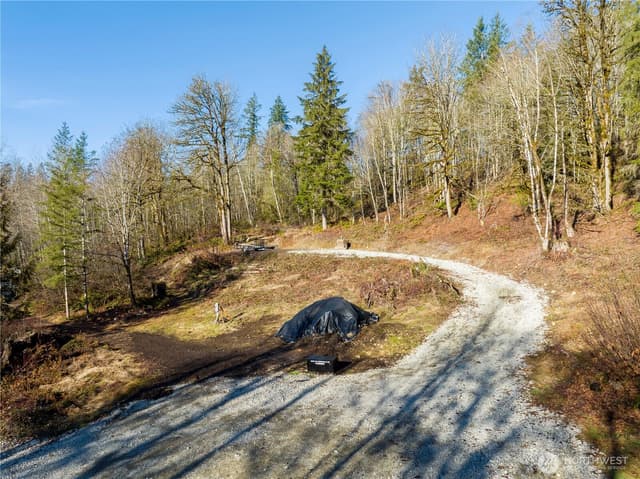 Property photo for 13620 Kelly Road NE, Duvall photo 3