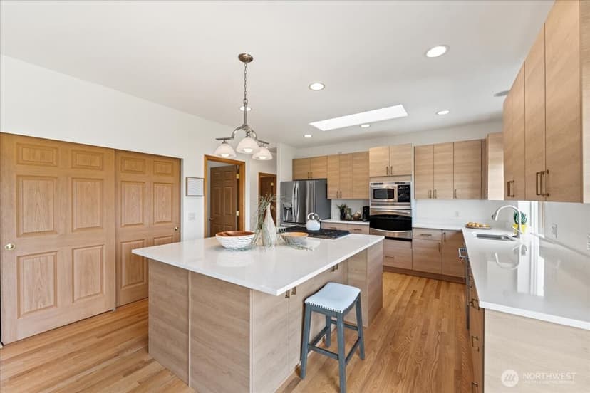 Property photo for 10111 181st Avenue E, Bonney Lake photo 11