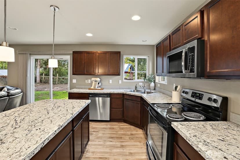 Property photo for 12914 Prairie Circle E, Bonney Lake photo 11