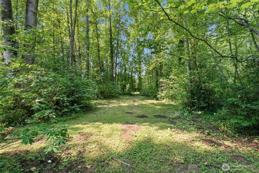 Property photo for 18005 83rd Avenue NE, Kenmore photo 18