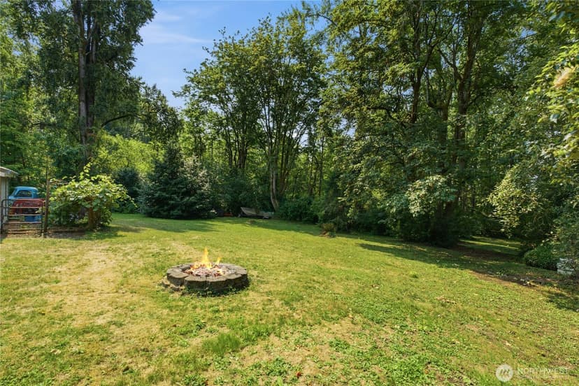 Property photo for 18005 83rd Avenue NE, Kenmore photo 12