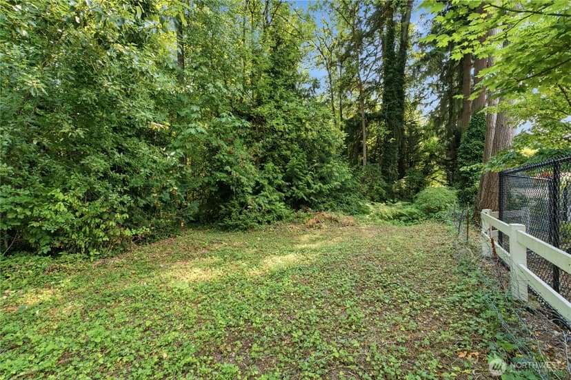 Property photo for 18005 83rd Avenue NE, Kenmore photo 32