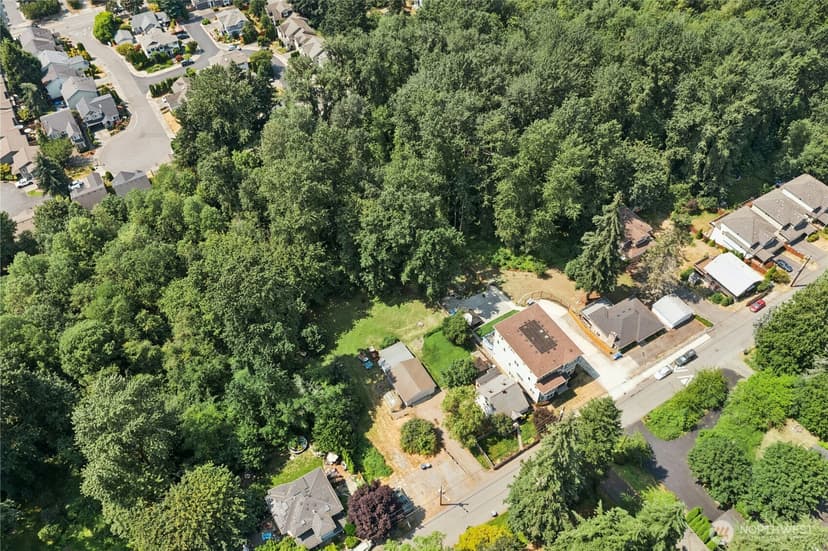 Property photo for 18005 83rd Avenue NE, Kenmore photo 40