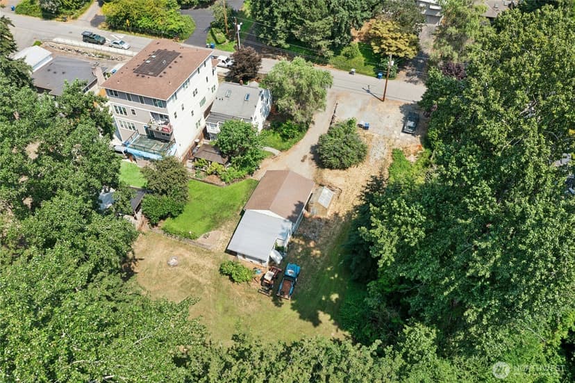 Property photo for 18005 83rd Avenue NE, Kenmore photo 20