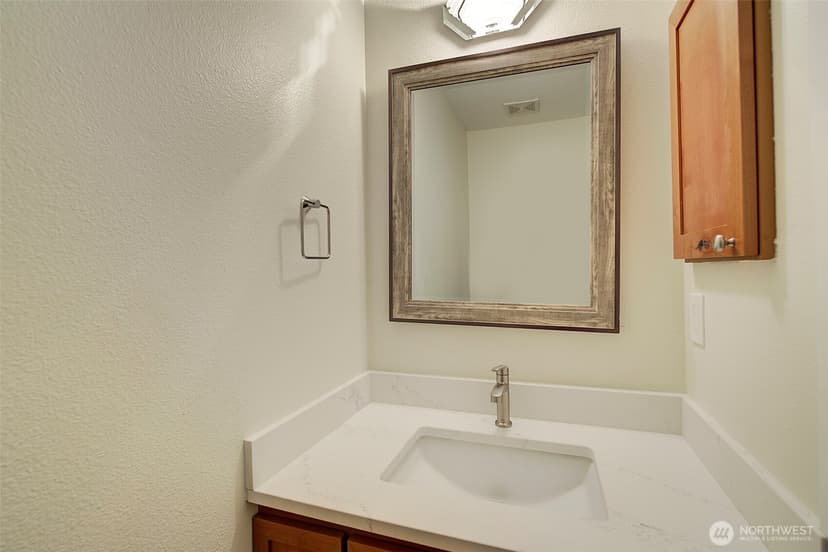 Property photo for 10248 NE 138th Place #B3, Kirkland photo 5