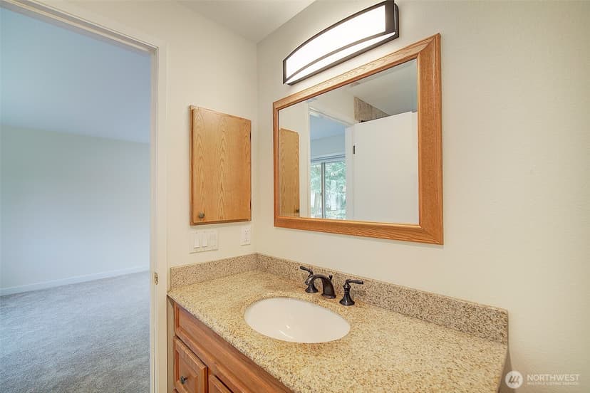 Property photo for 10248 NE 138th Place #B3, Kirkland photo 25