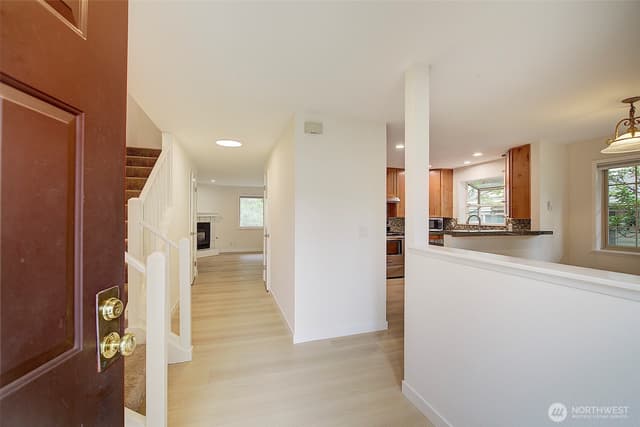 Property photo for 10248 NE 138th Place #B3, Kirkland photo 3